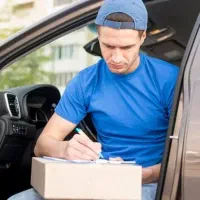 استخدام راننده توزیع با موتور و سواری