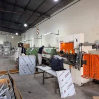 استخدام نیروی تولید (کار با دستگاه خم)