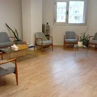 نیروی خدماتی خانم در مطب پزشکی|استخدام سرایداری و نظافت|تهران, کامرانیه|دیوار