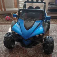 ماشین شارژی فول اپشن و نو میباشد