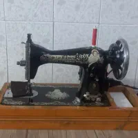 چرخ خیاطی قدیمی سالم دومیلیون تومان