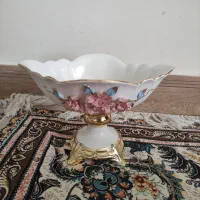 جا میوه ای چینی گلدار پایه دار|ظروف سرو و پذیرایی|زنجان, |دیوار