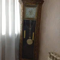 ساعت برنجی ایستاده