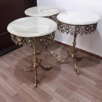 سه میز برنز