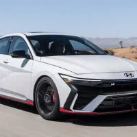 هیوندای النترا/سلامتیان