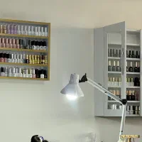 اجاره میز ناخن و تخت مژه
