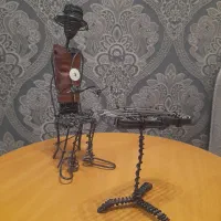 تندیس نوازنده سنتور