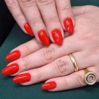 کاشت ناخن حرفه ای با بهترین مواد|خدمات آرایشگری و زیبایی|تهران, فلسطین (میدان انقلاب)|دیوار