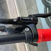 اسکات اسکیل ۹۷۰ رنگ قرمز|دوچرخه، اسکیت، اسکوتر|شهریار, شهریار|دیوار