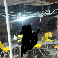 تجهیزات کامل جگرکی شامل میز، صندلی و منقل