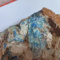 سنگ زیبا آبی رنگ