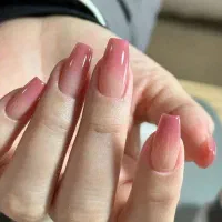 کاشت ناخن ،ژلیش دست و‌پا و لمینت