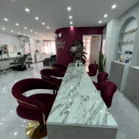 اجاره ۹۰ متر سالن آرایش به همراه لوازم