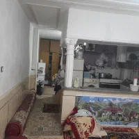 رهن خانه ۸۰ متری تمیز ،طبقه بالا ،در منبع آب