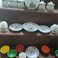 همه چینی گل سرخی آجیل خوری و غیره یکجا فروخته میشه|ظروف سرو و پذیرایی|کرج, برغان|دیوار