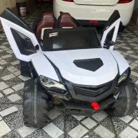 ماشین شارژی چهار موتوره