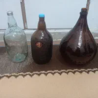 بطری شیشه ای بزرگ