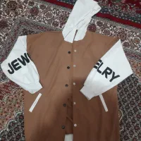 تعدادی لباس|لباس|اردبیل, |دیوار