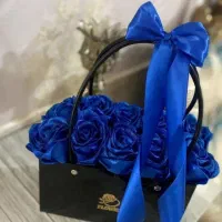 باکس و دسته گل روبانی