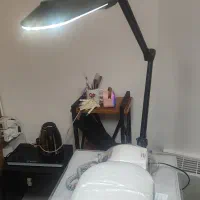 چراغ مطالعه و ناخن LED