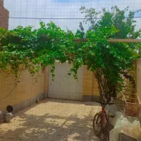 تجاری مسکونی ۷۰متر زمین ۶۰متر تجاری ۱۱۰متر واحد