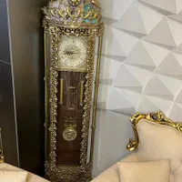 ساعت برنجی ایستاده
