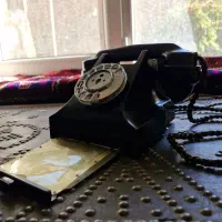 تلفن آنتیک و کمیاب جی.ای.سی|کلکسیون اشیاء عتیقه|تهران, بهار|دیوار