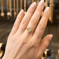 طلا از نه میلیون روز دختر