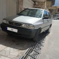 پراید نقره‌ای