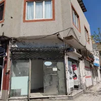مغازه-تجاری-دائم-سر-دونبش-شیشه-سکوریت-عموگلی