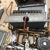 تعمیر کار و نصاب و سرویس کار پکیج هستم