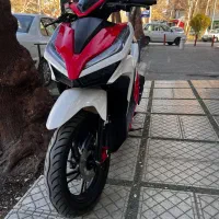 موتور کلیک واریو 150 اسپیشیال تک رنگ خاص. درحد صفر