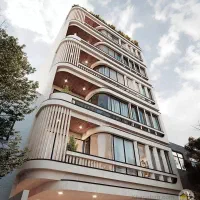 آپارتمان ۱۳۵ متر تک واحدی، خیابان رضایی