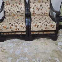 مبل ۸ نفره تمیز و سالم همراه با میز جلو مبلی|مبلمان خانگی و میز عسلی|شاهین‌شهر, شهرک ردانی پور|دیوار