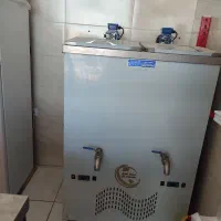 یخچال و شیر سرد کن و قفسه مغازه