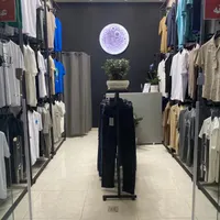 فروش تابلو بوتیک تابلو دکوری ماه چوب لباسی و میز|حراج|اصفهان, باغ فدک|دیوار