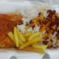 تهیه غذای خونگی آوا