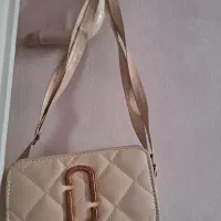 کیف برند کرم رنگ