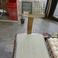 فروش لوازم مغازه ب صورت تکی و یکجا(و یک عدد گیتار)