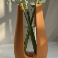 گلدان، یا تنگ ماهی