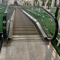 کارگر ساده فنی آشنا به ابزار