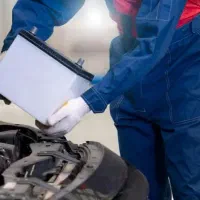 تعمیر و تقویت انواع باتری های سواری و موتور سیکلت
