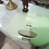 قهوه ساز و ساندویچ ساز