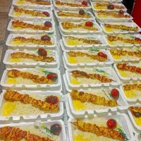 نیروی ساده آشپزخانه و کمک آشپز رستوران با آموزش