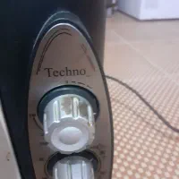 دو عدد توستر