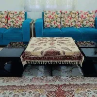 مبل پنج نفره و میز عسلی پنج قسمتی