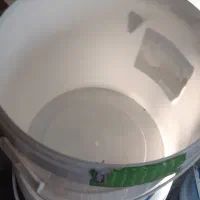 سطل درب دار مواد اول