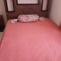تختخواب دو نفره .با دراور ۴ کشو و اینیه مرغوب|تخت و سرویس خواب|تهران, آسمان|دیوار