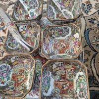 سرویس ۹۶ پارچه مرغی طلاکوب