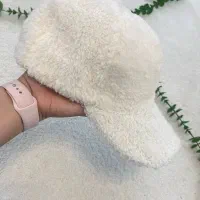 کلاه|لباس|هشتگرد, شهرک ولیعصر (مهستان)|دیوار